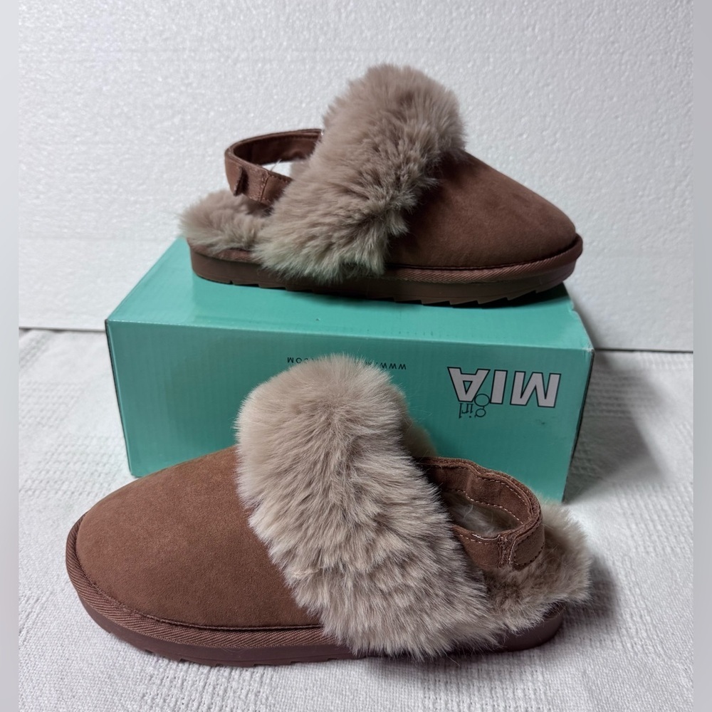 MIA Tan Faux-Fur Backless Slide Big Kids Girl - Picture 9 of 13